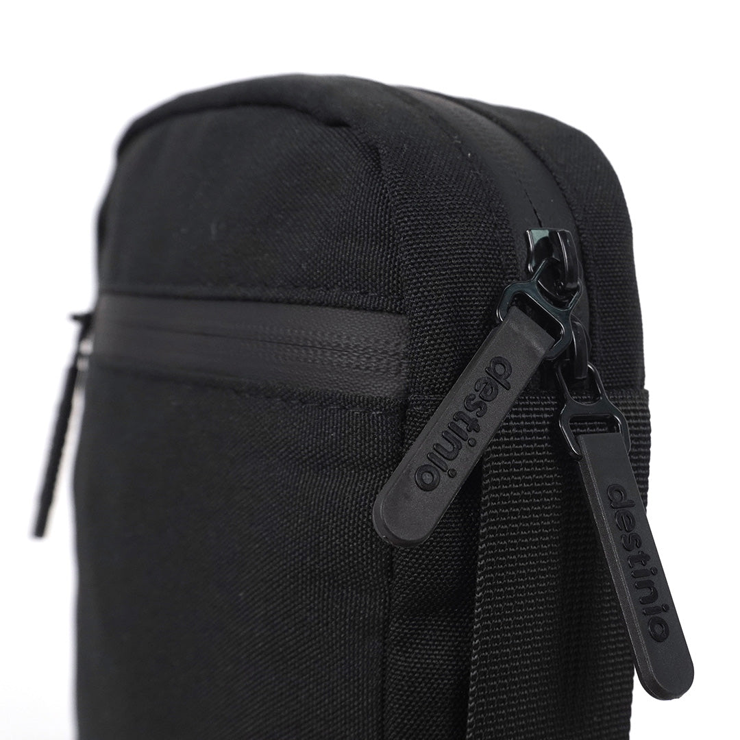 Destinio Sling bag small - Black