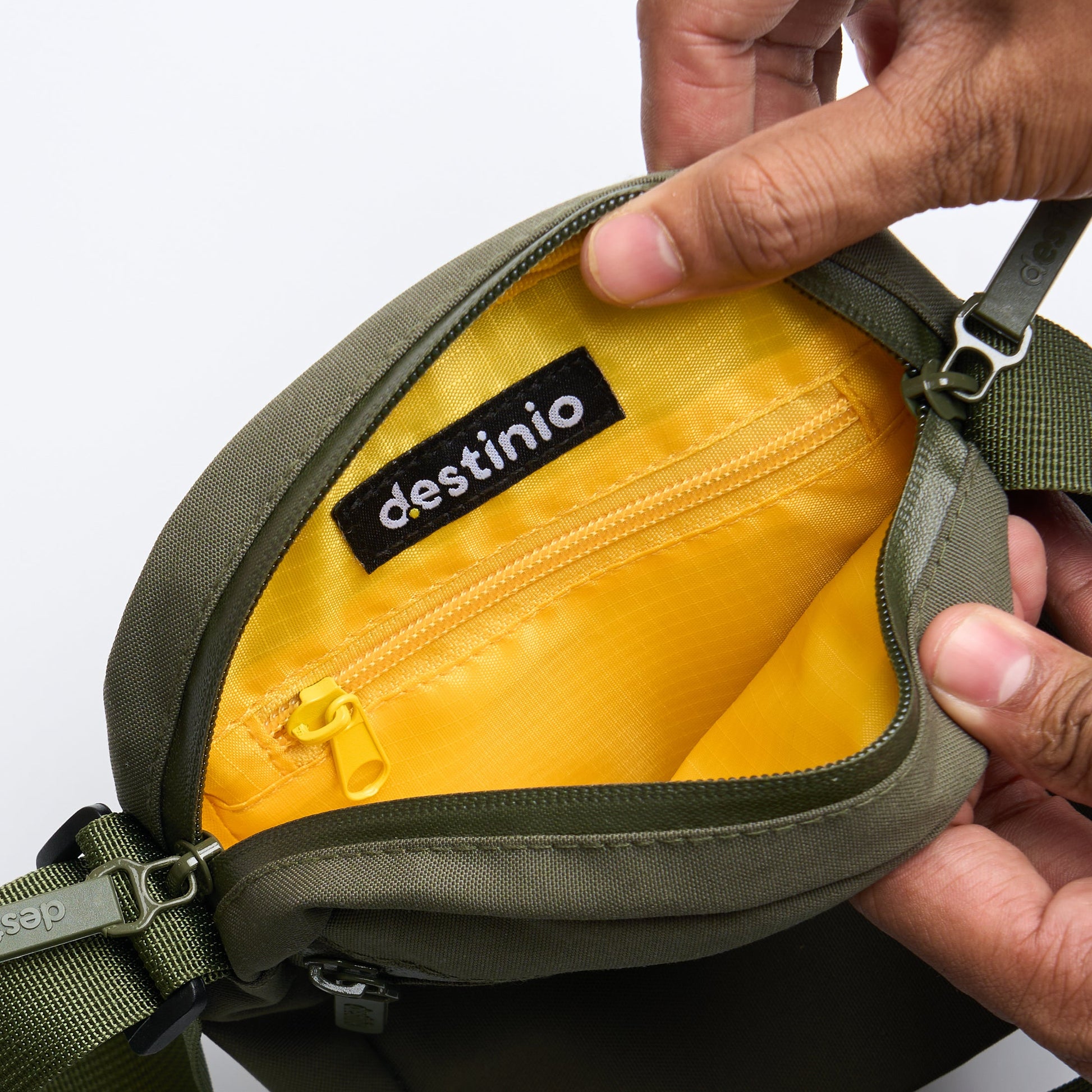 Destinio Sling bag Small - Olive green